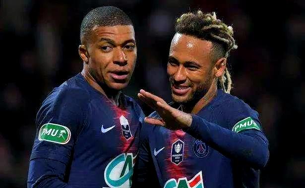 曼联客场反击淘汰巴黎！